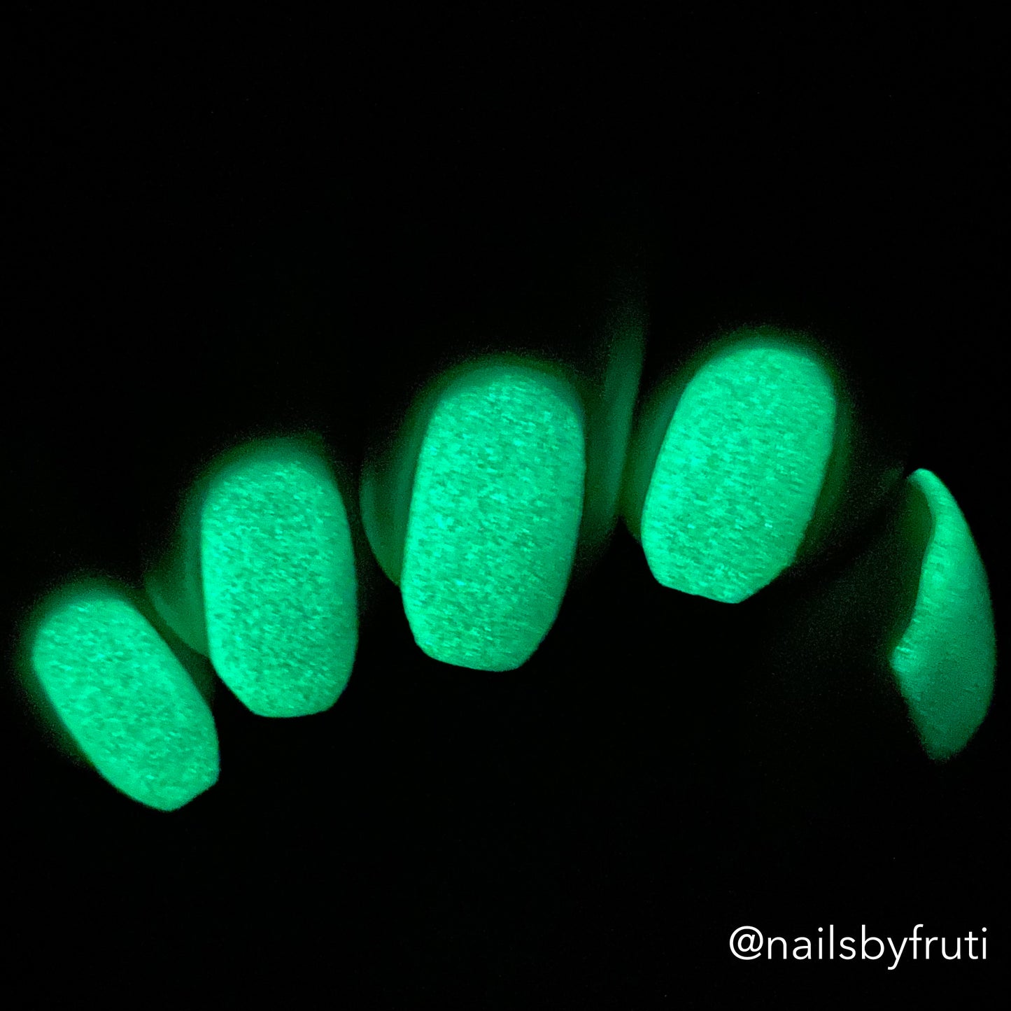 INVISIBLE SPARK (glow-in-the-dark)