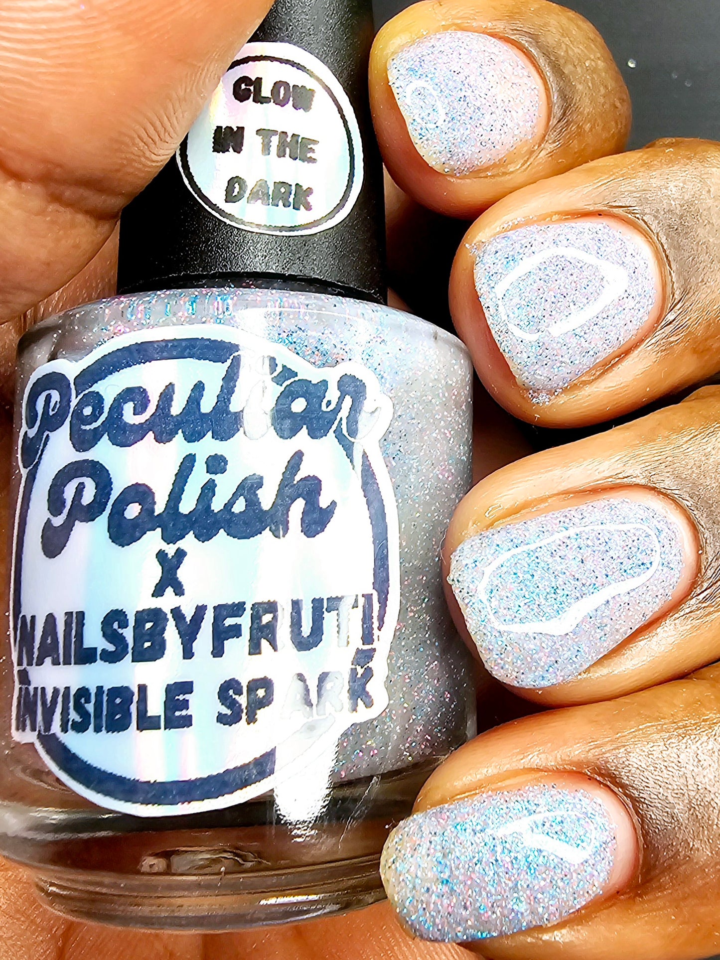 INVISIBLE SPARK (glow-in-the-dark)