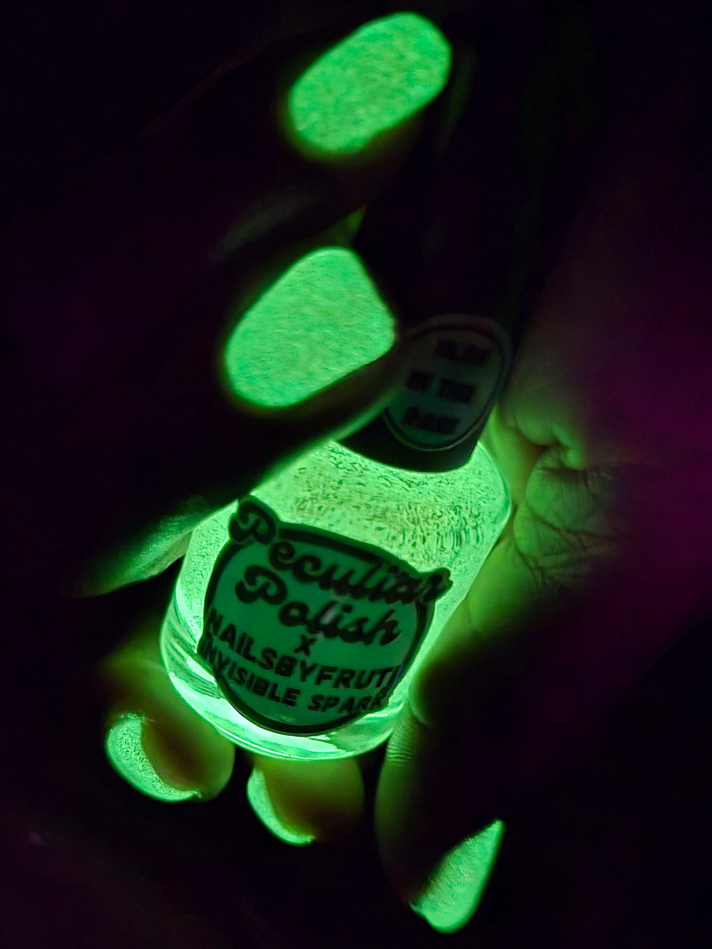 INVISIBLE SPARK (glow-in-the-dark)