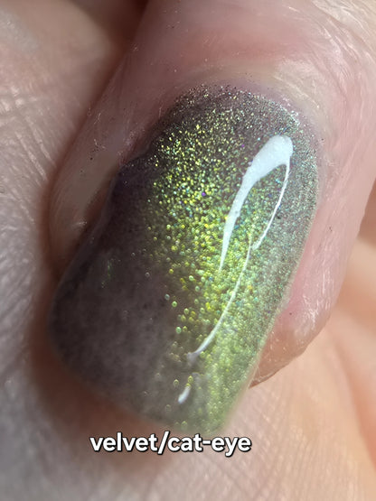 SAND NUDIES (solar & magnetic)
