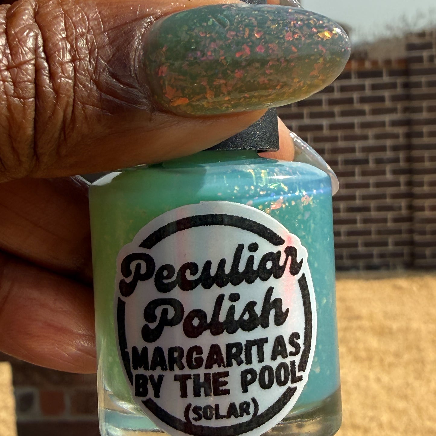 MARGARITAS BY THE POOL (solar)