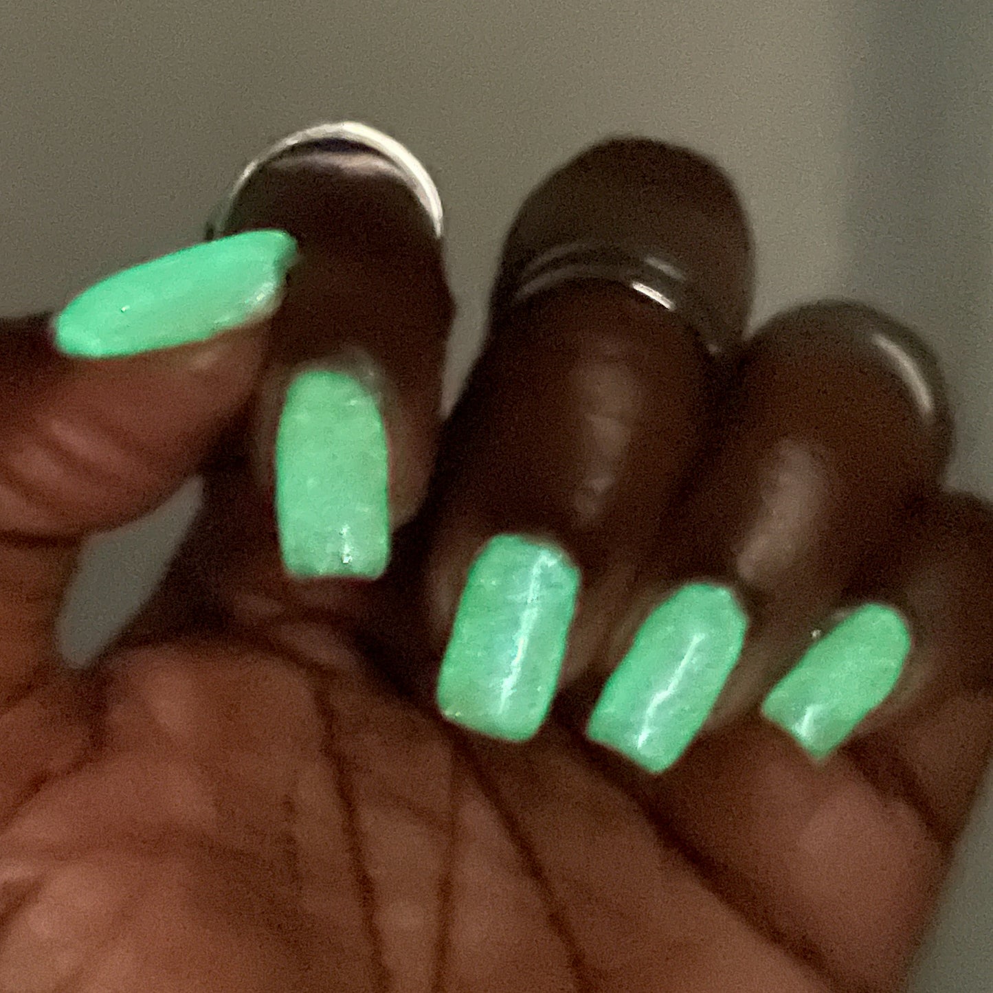 INVISIBLE SPARK (glow-in-the-dark)