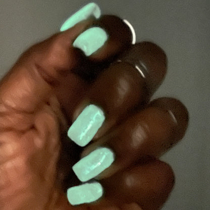 INVISIBLE SPARK (glow-in-the-dark)