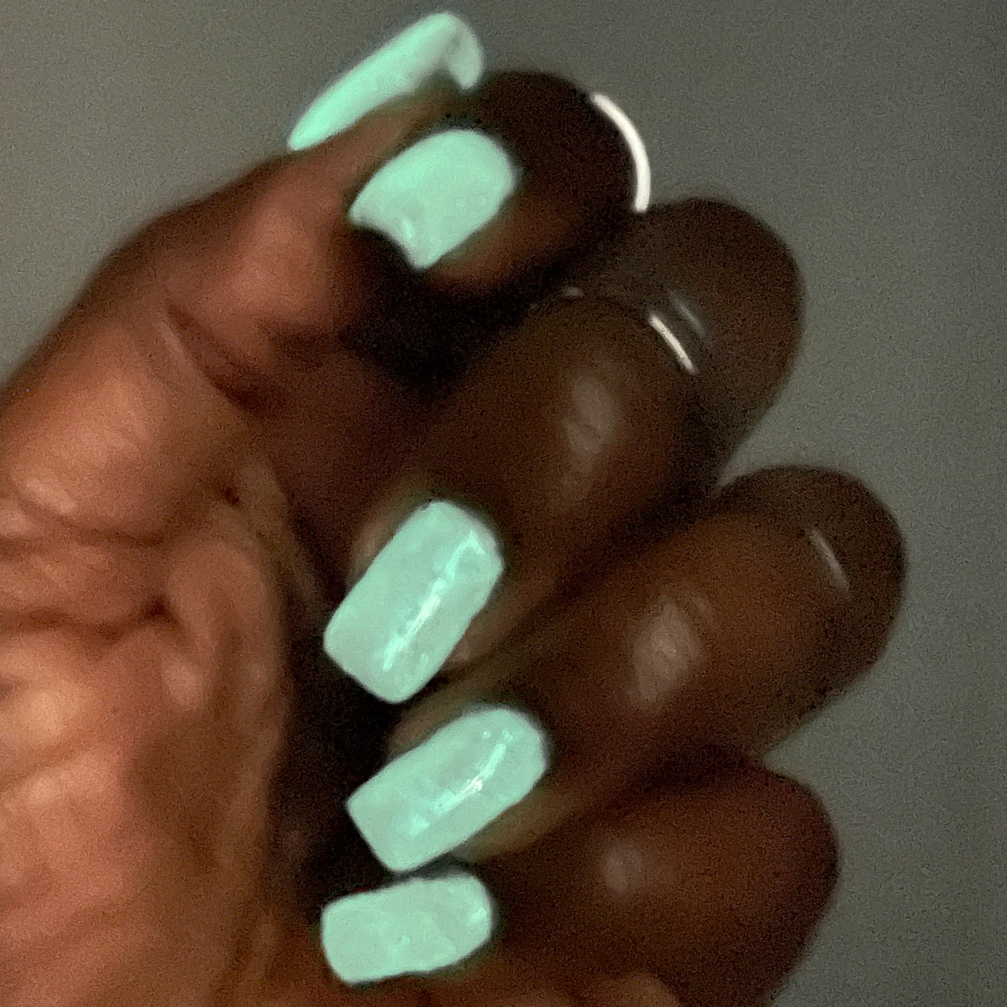 INVISIBLE SPARK (glow-in-the-dark)