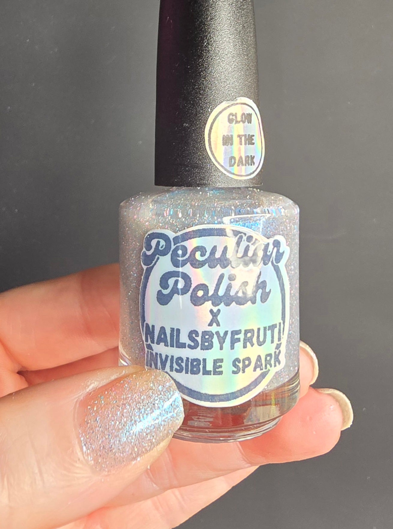 INVISIBLE SPARK (glow-in-the-dark)