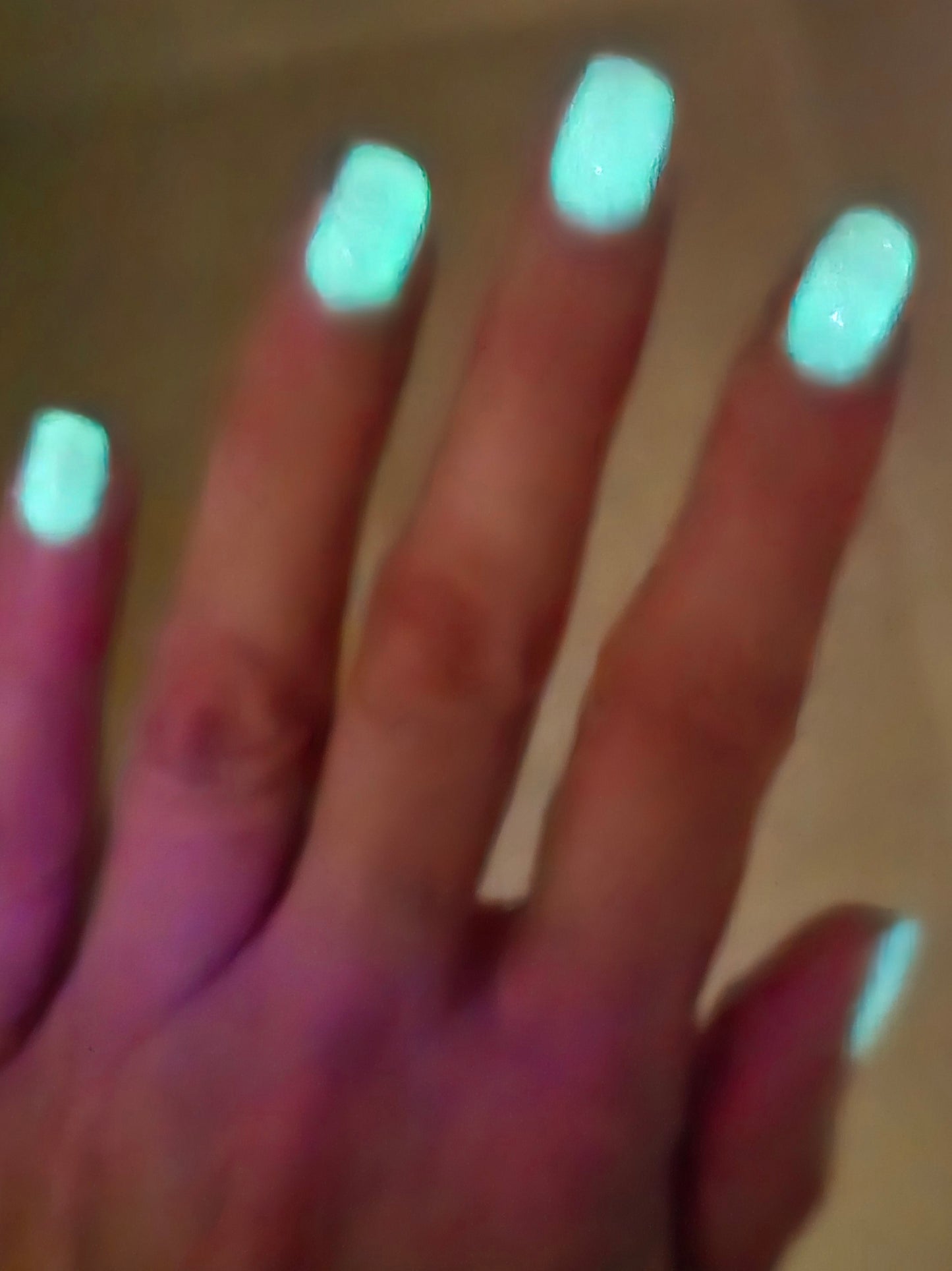 INVISIBLE SPARK (glow-in-the-dark)