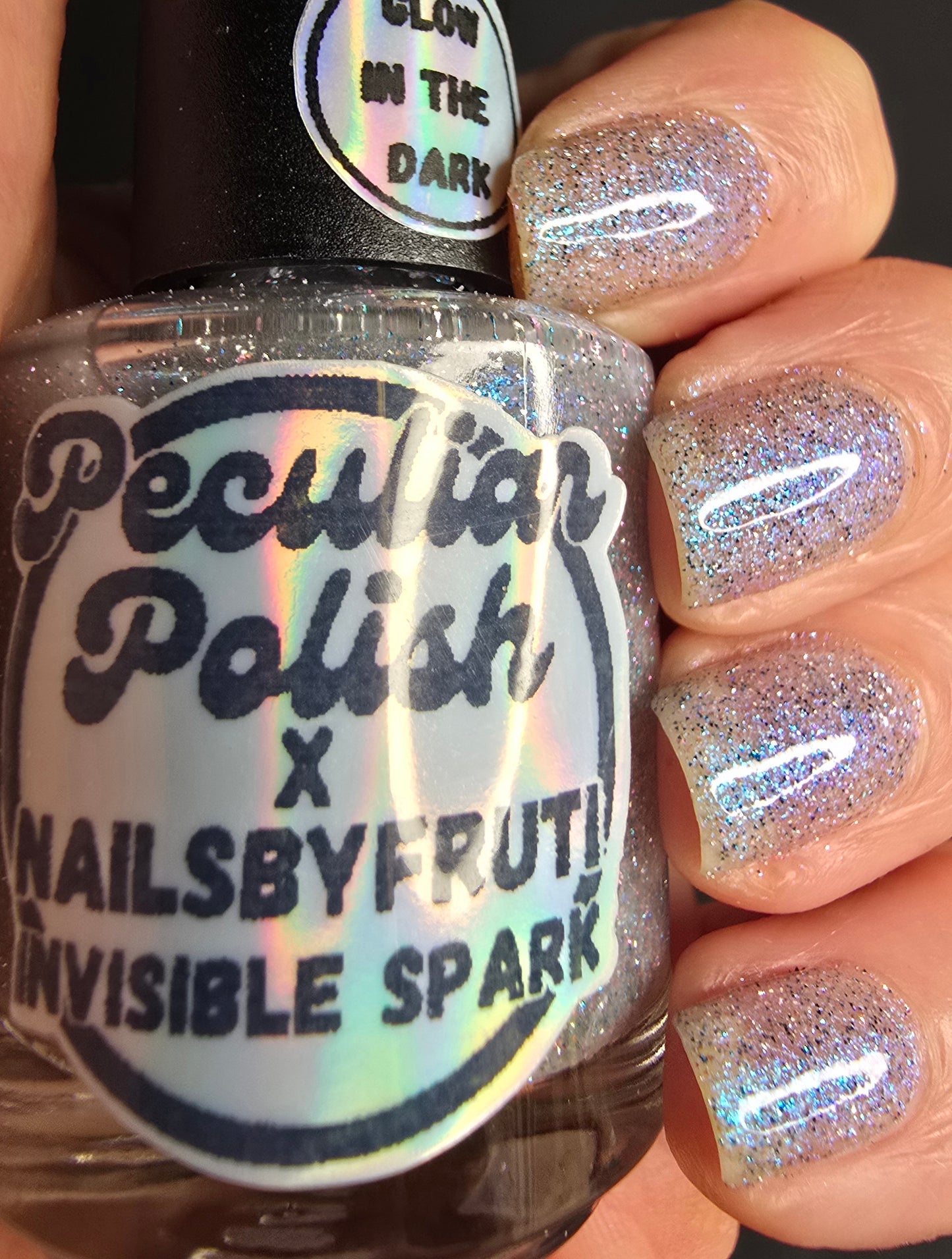 INVISIBLE SPARK (glow-in-the-dark)