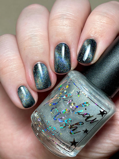 LOVE IS LOVE (Magnetic topper)